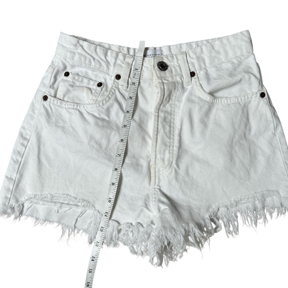 Zara Women’s White Denim Shorts High Waisted Distressed Bottoms Button Fly Sz 6 - Picture 7 of 7